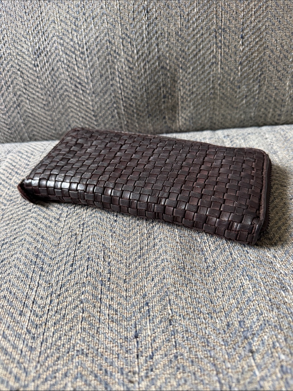 Ashwood Women’s Brown Leather Zip Around Woven Wallet. - Picture 4 of 12